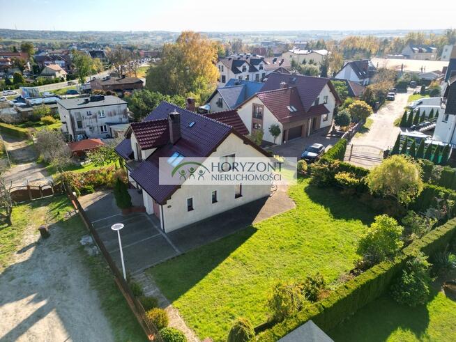 Piękny dom z ogrodem w centrum Żukowa