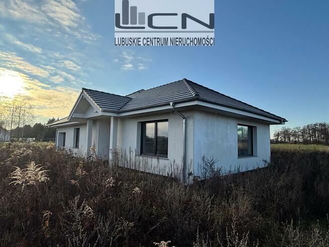 Na sprzedaż wolnostojący dom parterowy Gorzów