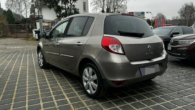 Renault Clio Automat 1.5diesel 86KM klimatronic półskóry Alu 16 Mały przebieg