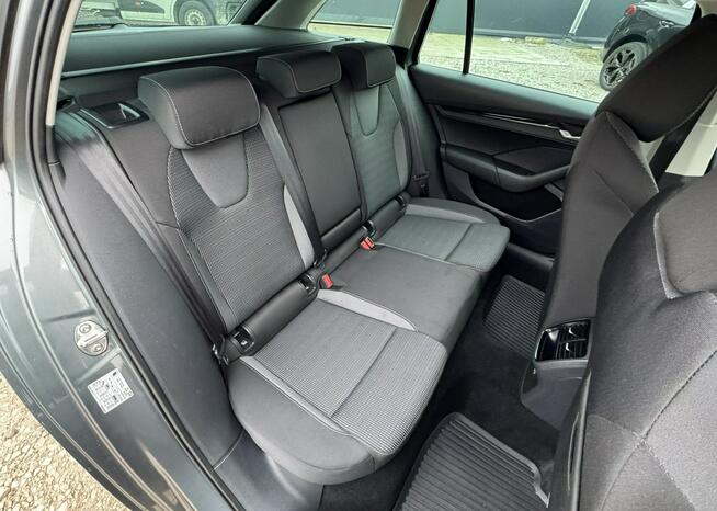 Škoda Octavia Selection 1.5m-HEV DSG 2024 FV VAT23% Gwarancja Hak Holowniczy
