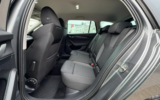 Škoda Octavia Selection 1.5m-HEV DSG 2024 FV VAT23% Gwarancja Hak Holowniczy