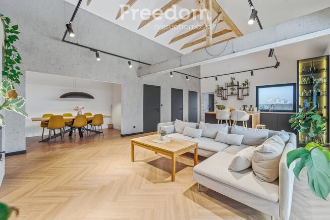 Nowy nowoczesny dom w pełni wyposażony