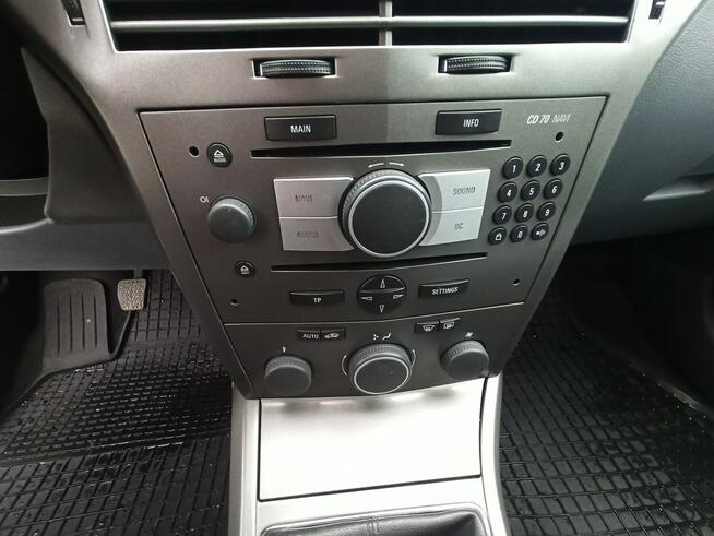 Opel Astra serwis, bogata, bez rdzy, II kpl kół