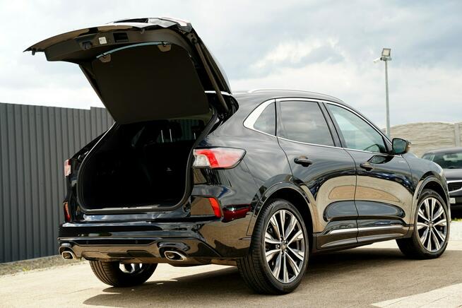 Ford Kuga VIGNALE skóra Nawi FUL LED el.klapa ACC 4x4 B&Q grzane fotele i kanapa