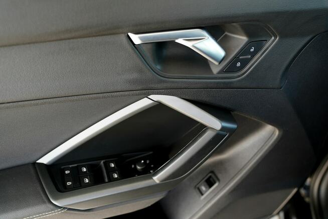 Audi Q3 S-LINE skóra FUL LED grzana kierownica PANORAMA el.klapa NAWI ACC hak