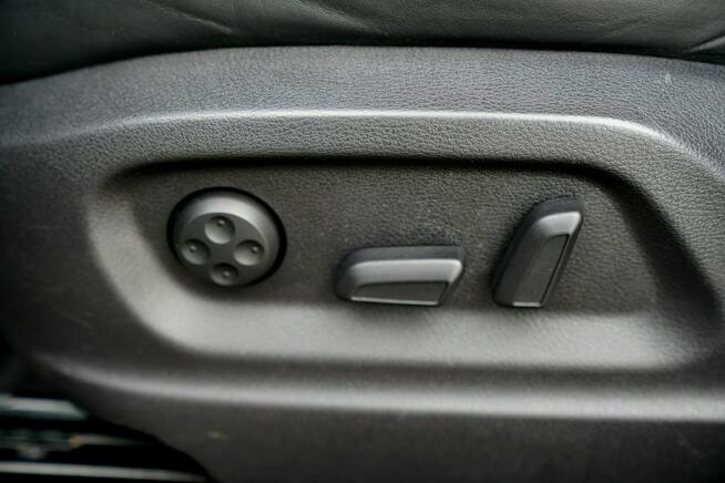 Audi Q5 S-LINE skora nawi zawieszenie adaptacyjne 4x4 grzane fotele hak elek.