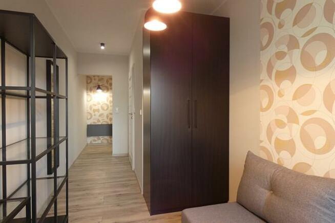 Pakosławska 46, kawalerka z miejscem postojowym