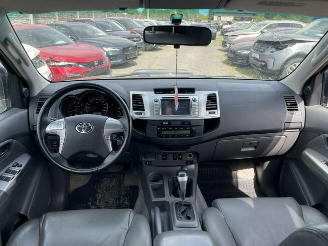 Toyota Hilux Exclusive 4x4 Skóra Klimatronik Podgrzewanie Hak 171KM