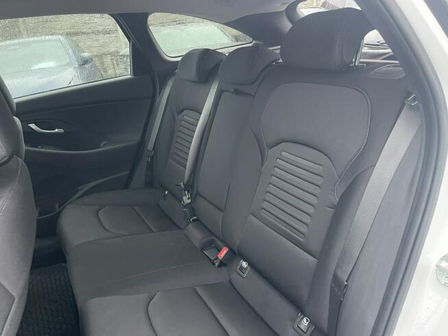 Hyundai i30 Automat mHEV Klimatronik Podgrzewanie Kamera LED 140 KM