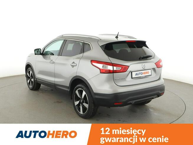 Nissan Qashqai navi klima auto kamera i czujniki parkowania grzane fotele