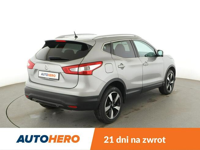 Nissan Qashqai navi klima auto kamera i czujniki parkowania grzane fotele