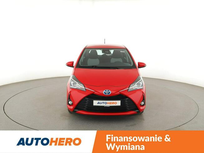 Toyota Yaris hybryda automat kamera klima-auto. Bluetooth tempomat