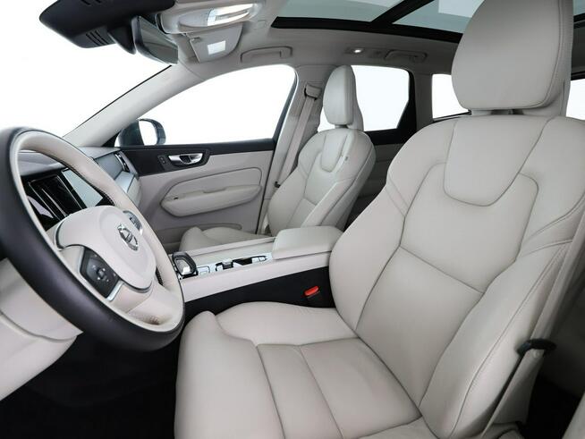 Volvo XC 60 FV23% Inscription Business T6 PHEV AWD skóra panorama hak navi grzane