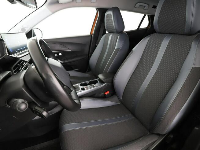 Peugeot 2008 Kamera, Aut.klima, Navi, Bluetooth