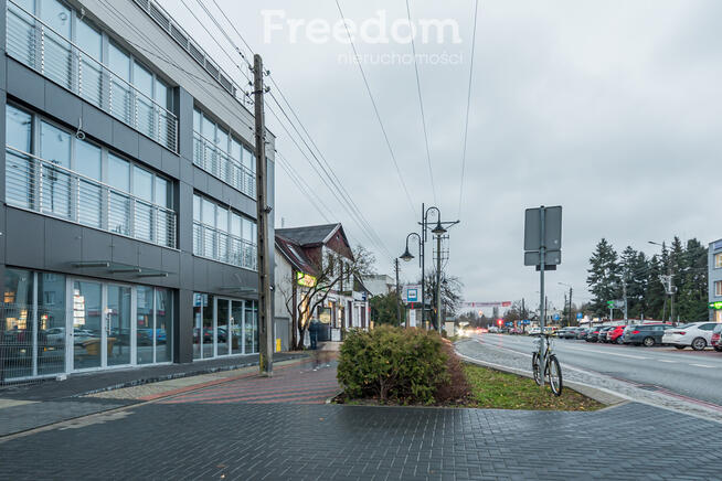 Nowoczesny lokal użytkowy w sercu Łomianek