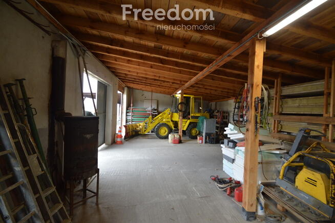 Działka z utwardzonym placem pod branże budowlaną