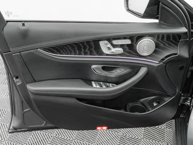 Mercedes E 220 WD6851R#220 d 4-Matic AMG Podgrz.f Ambient LED Salon PL VAT 23%