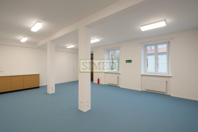 Odrestaurowana kamienica biurowa w Centrum