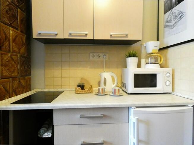 Do wynajęcia jasna kawalerka, Zyblikiewicza 5