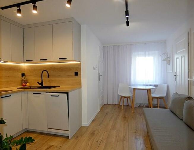 2 pokoje po remoncie - os. II Pułku Lotniczego 2