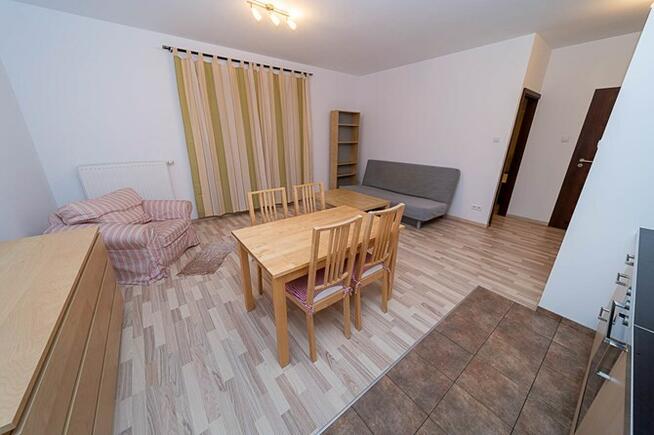 2 pokoje z miejscem w garażu, Obrońców Tobruku 31