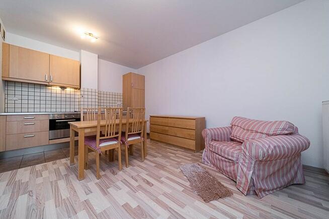 2 pokoje z miejscem w garażu, Obrońców Tobruku 31