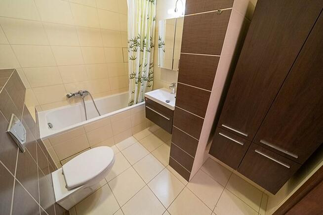 2 pokoje z miejscem w garażu, Obrońców Tobruku 31