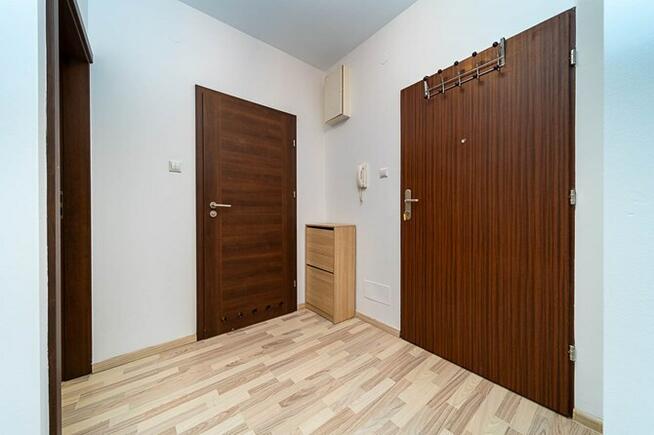 2 pokoje z miejscem w garażu, Obrońców Tobruku 31