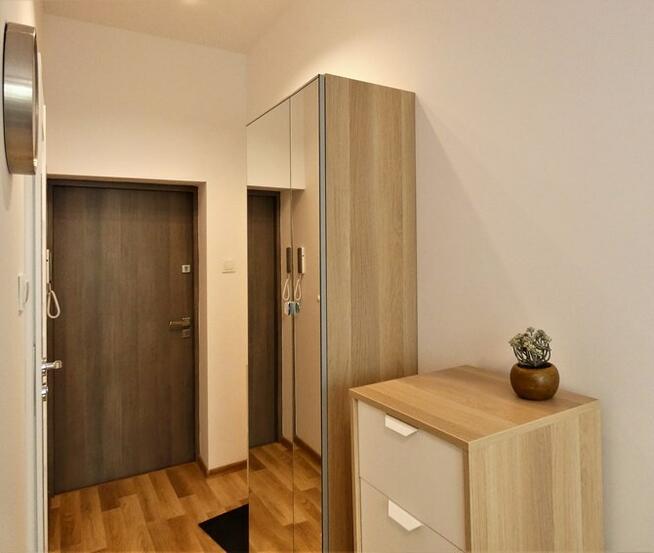 Rembowskiego 41, Os. 650-lecia, przytulne studio