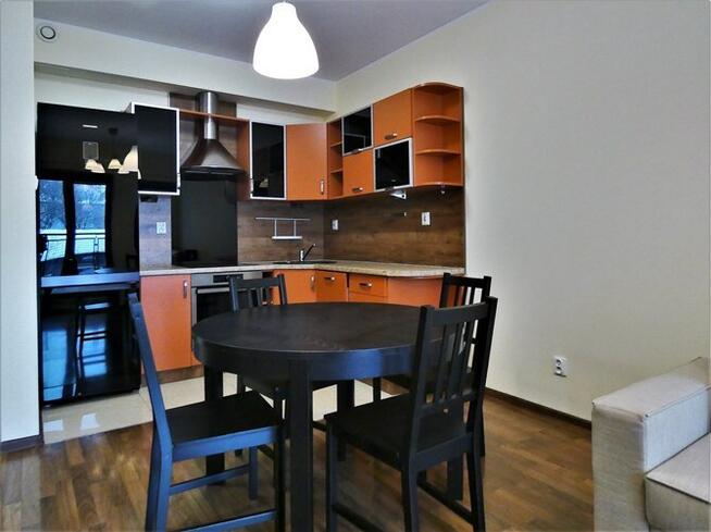 Żeligowskiego 43, Polesie, 2 pokoje, mp. w garażu