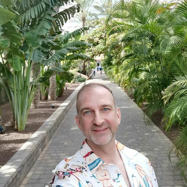 Miła i sympatyczna osoba, która potrafi mnie szanować