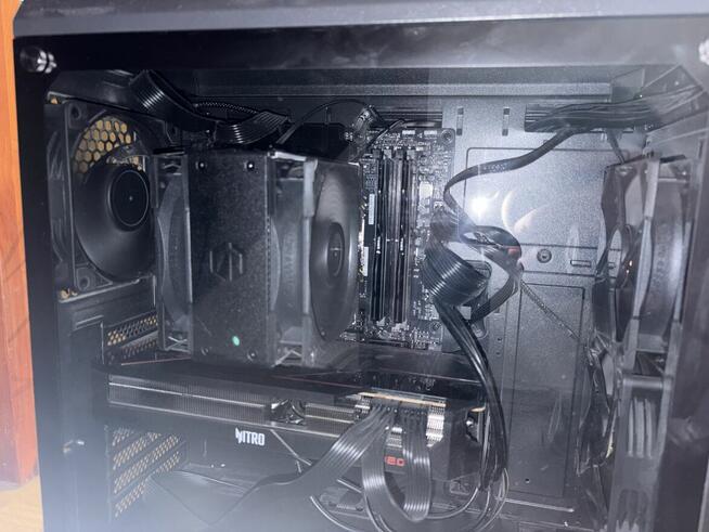 Zestaw Gaming PREMIUM – R7 7600X / RX 7800 XT / Monitor 165H