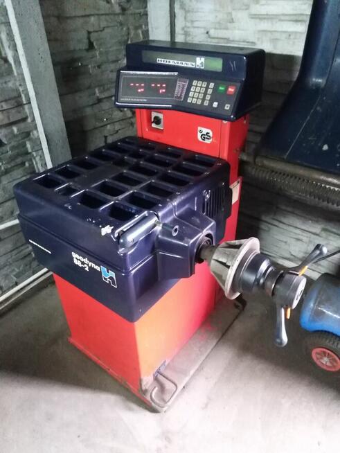 Witam sprzedam wyważarkę do kół Hofman