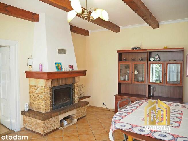 Mały dom na pięknej działce- prywatny sad, zieleń.