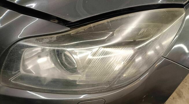 Regeneracja reflektorów samochodowych