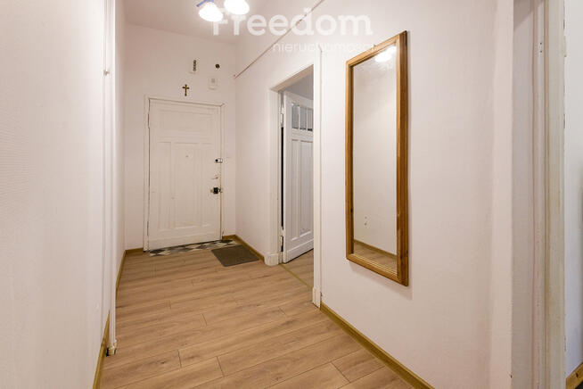 2 pokojowe mieszkanie w kamienicy w centrum Iławy