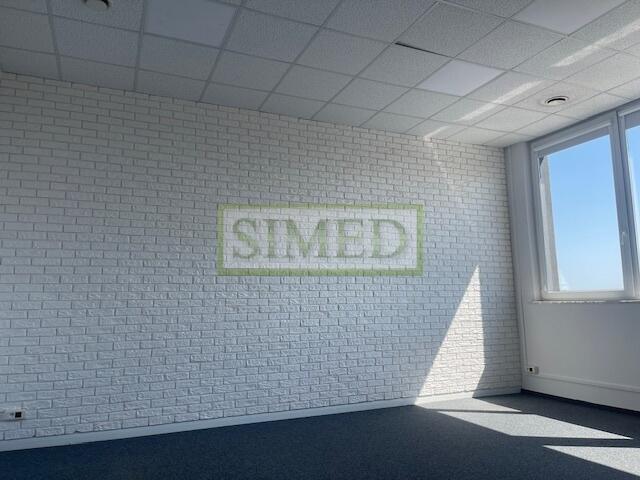 Biuro 27m2,pokój,recepcja w byłej fabryce Włochy