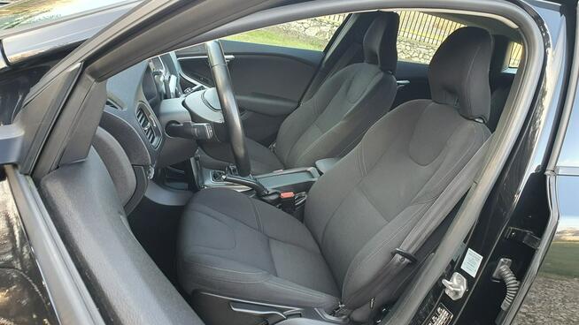 Volvo V40 1.6 D2 115KM # Kinetic # Navi # BiXenon # Parktronic # Mega Stan !!!