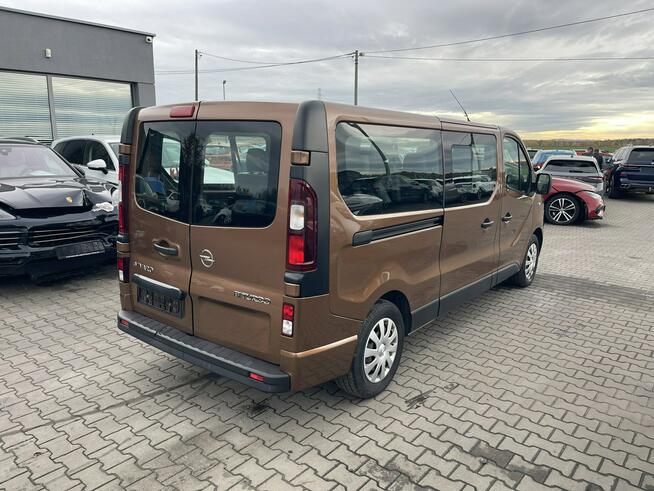 Opel Vivaro Klimatyzacja 9 osobowy Czujniki parkowania125KM