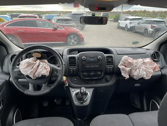 Opel Vivaro Klimatyzacja 9 osobowy Czujniki parkowania125KM