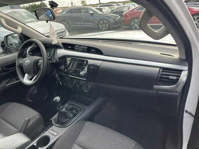 Toyota Hilux 4x4 Klimatyzacja HAK Zabudowa Salon Polska