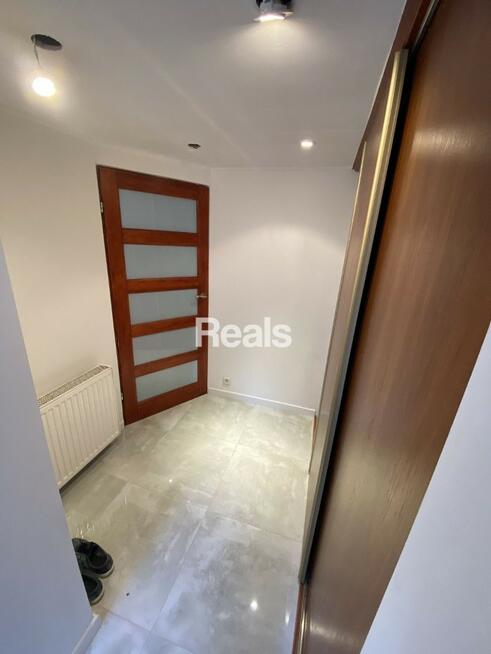 Mokotowska dwupoziomowe z garderobą