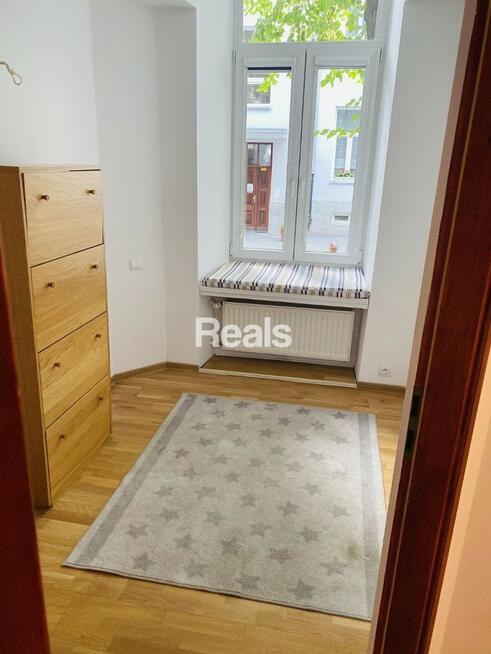 Mokotowska dwupoziomowe z garderobą