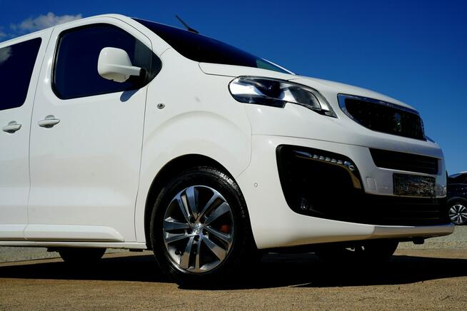 Peugeot Traveller JEDYNY W PL head up BIXENON grzane fotele SKÓRA el.drzwi MASAZE 6 osob