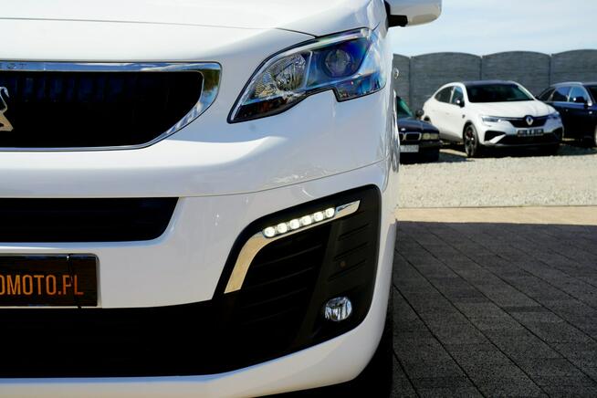 Peugeot Traveller JEDYNY W PL head up BIXENON grzane fotele SKÓRA el.drzwi MASAZE 6 osob