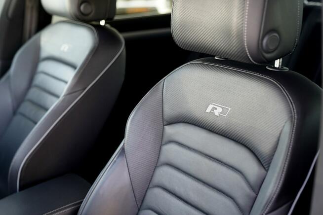 Volkswagen Arteon R -LINE x 3 Masaze DIGITAL kamera acc FUL LED skora BLIS panorama MAX