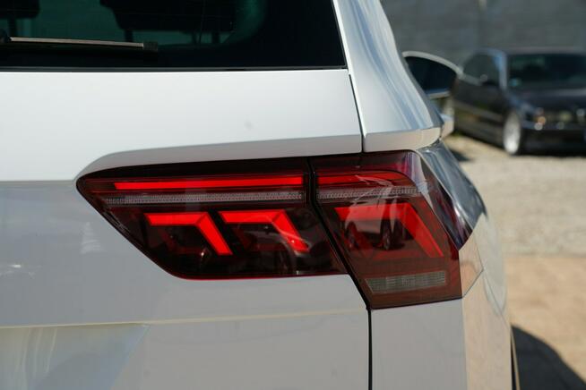 Volkswagen Tiguan R-LINE SKÓRA panorama ACC blis grzane fotele kamery 360 FUL LED matrix