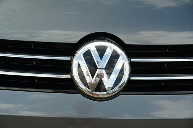 Volkswagen Sharan HIGHLINE panorama BI-XENONY nawi SAM PARKUJE el.drzwi ACC 7 osob BLIS