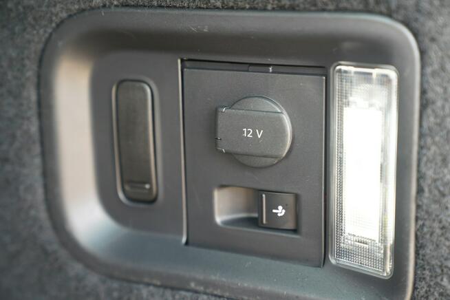 Volkswagen Sharan HIGHLINE panorama BI-XENONY nawi SAM PARKUJE el.drzwi ACC 7 osob BLIS