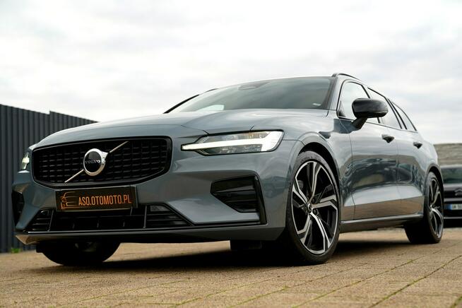 Volvo V60 R DESIGN acc FUL LED skóra nawi ALUSY el.klapa hak NOWY MODEL